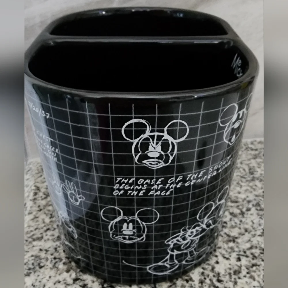 NWT Disney Mickey Mouse Zrike Black Toothbrush Holder Ceramic Sketchbook